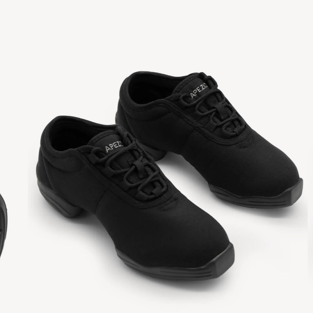 Children’s dance shoes